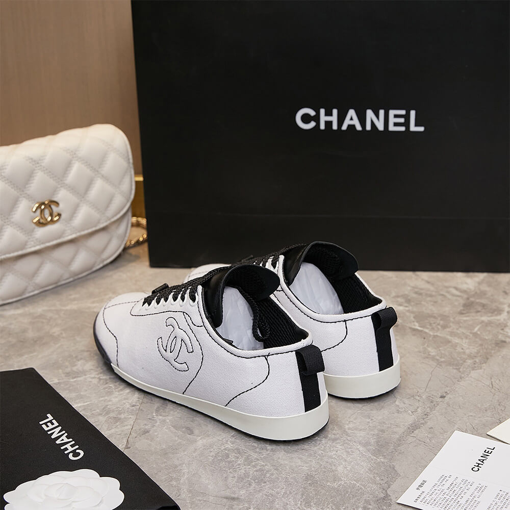 Ch**el Trainers