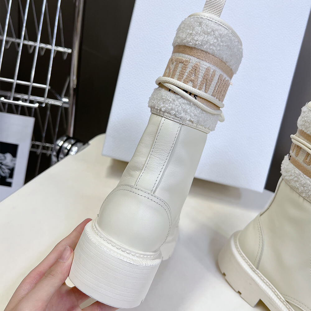 D10r Boots