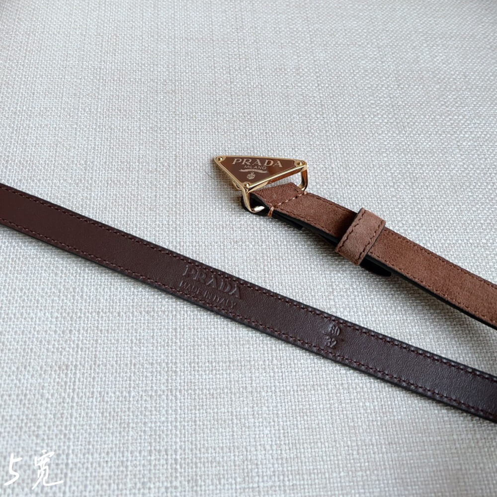 Pra*a Suede belt