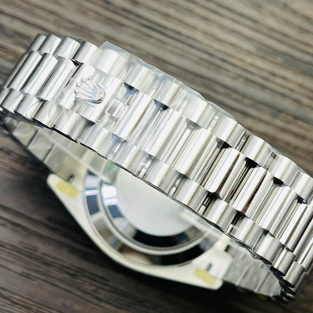 R01ex Day-Date 40
