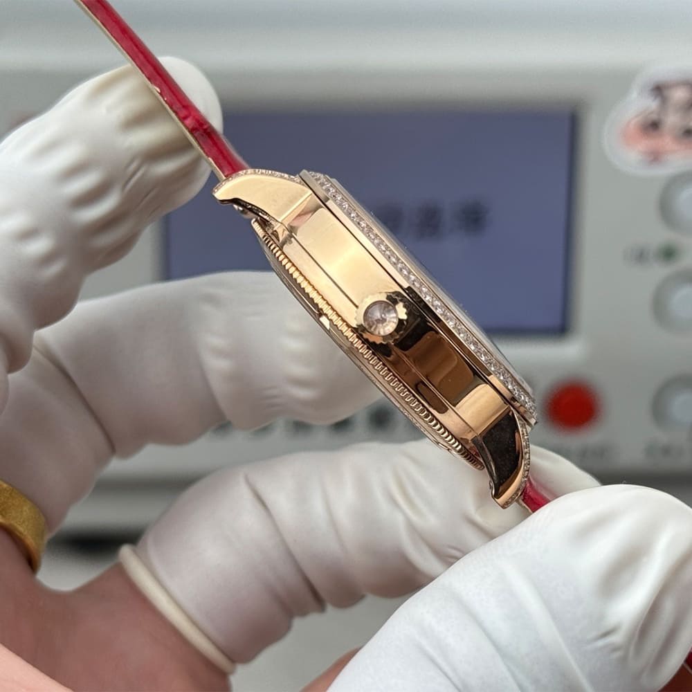 Vacheron C0nstan1n Traditionnelle Moon phase