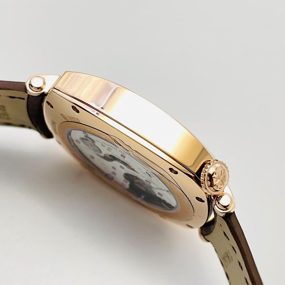 Vacheron C0nstan1n Historiques American 1921