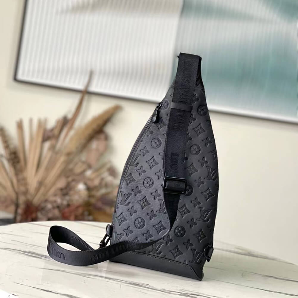 L0vis Vvtt0n Duo Slingbag