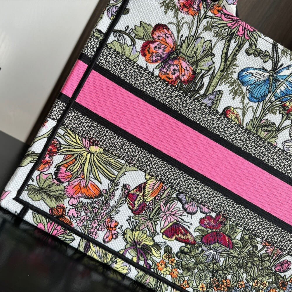 Medium D10r Book Tote