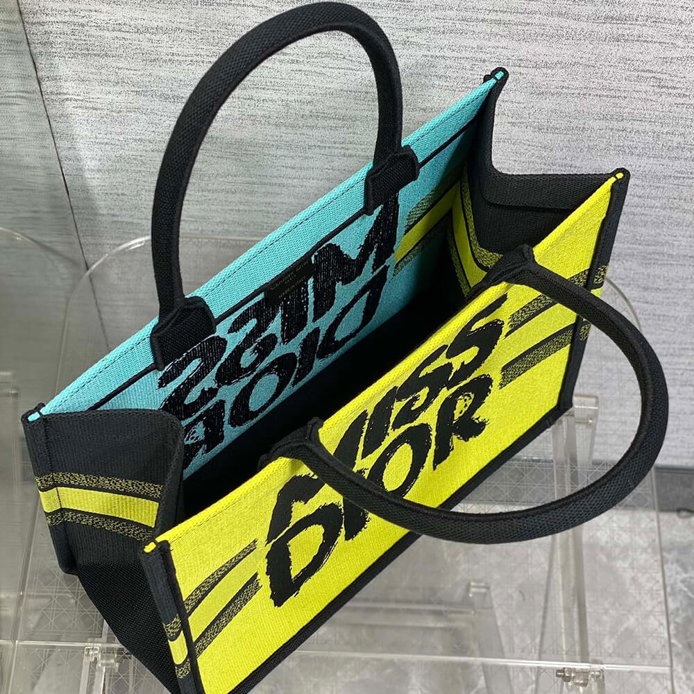 Medium D10r Book Tote