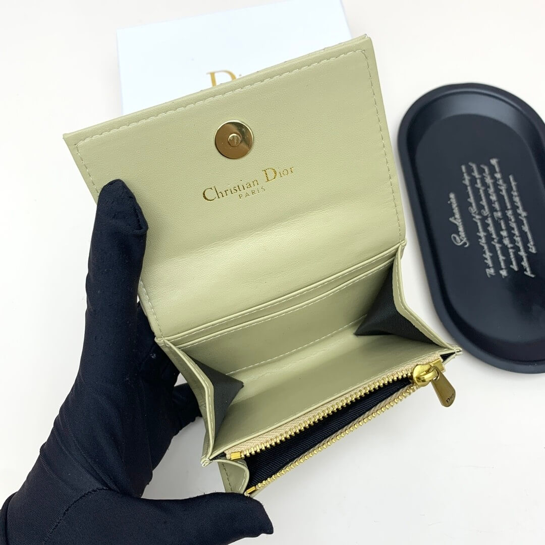 D10r Jolie Glycine Wallet