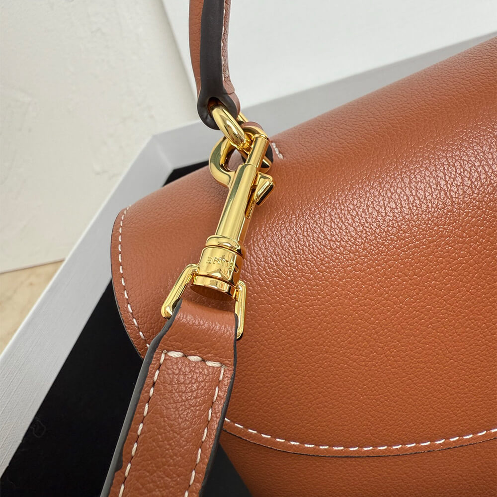 Ce1i*e TEEN NINO BAG IN S*pPLE GRAINED CALFSKIN(HIGH-END GRADE)