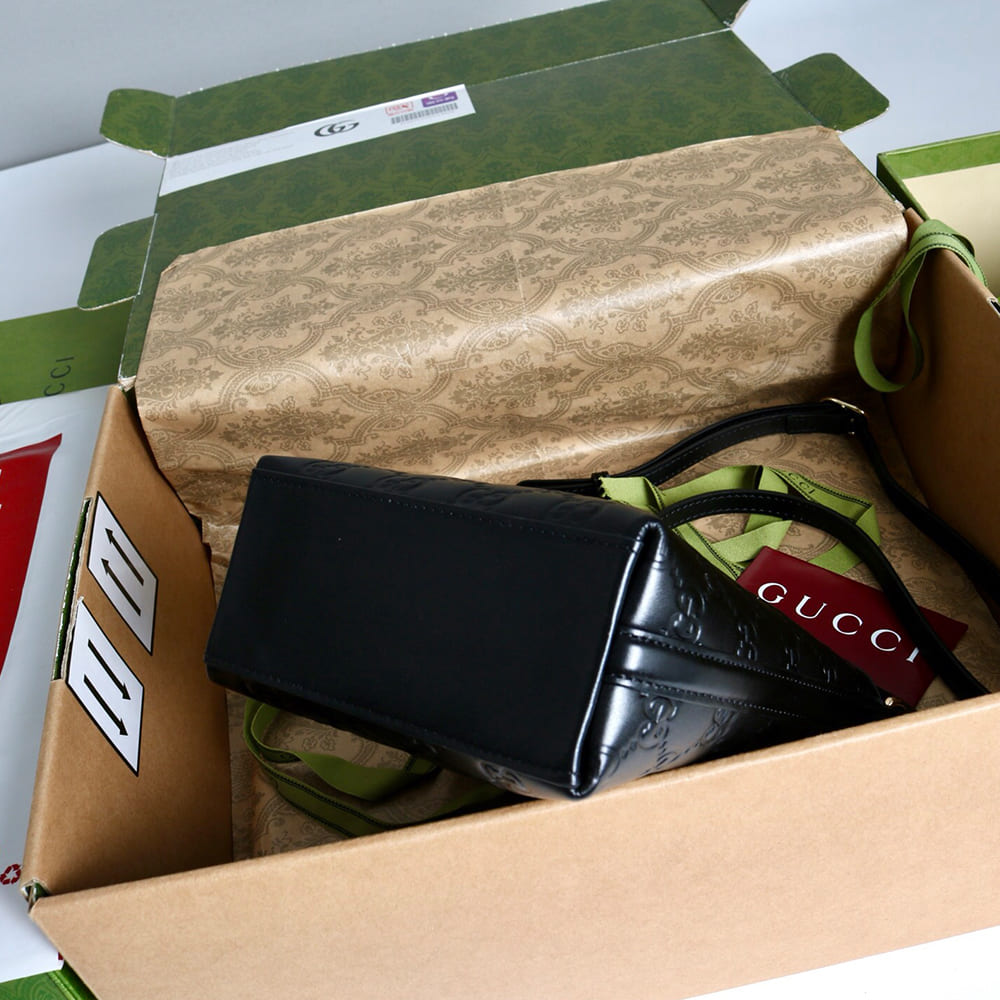 Gvc*1 GG Emblem nano bucket bag(HIGH-END GRADE)